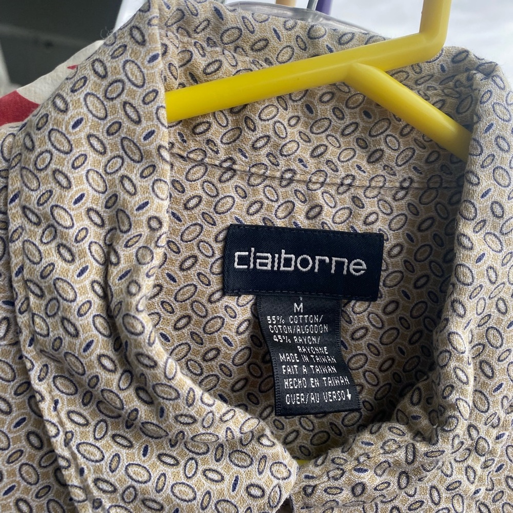 Assorted Button-Up Shirts - Picture 4 of 14